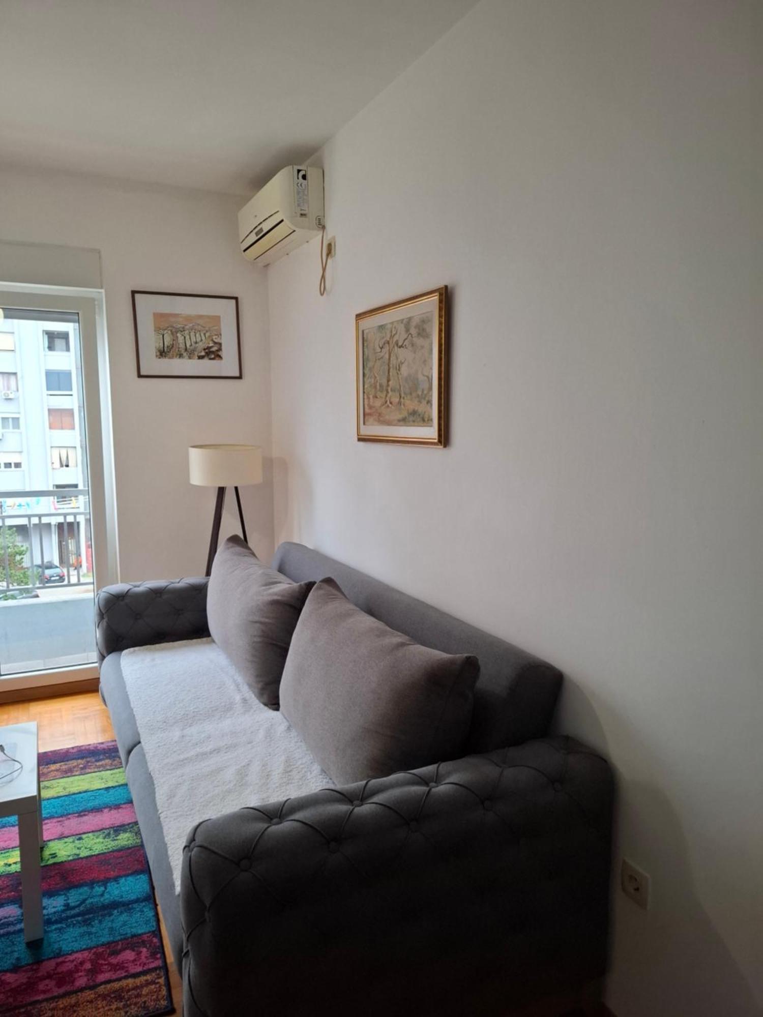 Dina'S Place 포드고리차 외부 사진